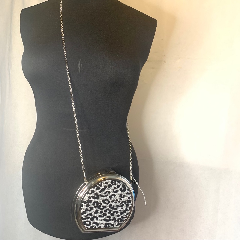 Leopard Print Sequenced Circle Chain Crossbody Ba… - image 8